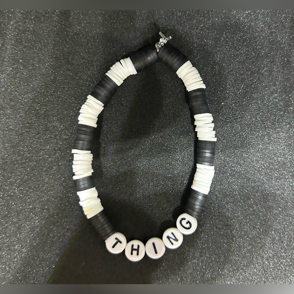 Thing (Addams Family) Heishi Bracelet - Picture 5 of 8